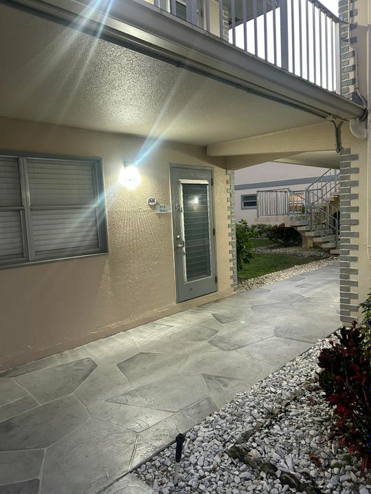 For Rent: $1,500 (1 beds, 1 baths, 720 Square Feet)