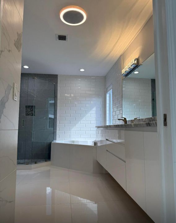 En Venta: $559,500 (3 camas, 2 baños, 1906 Pies cuadrados)