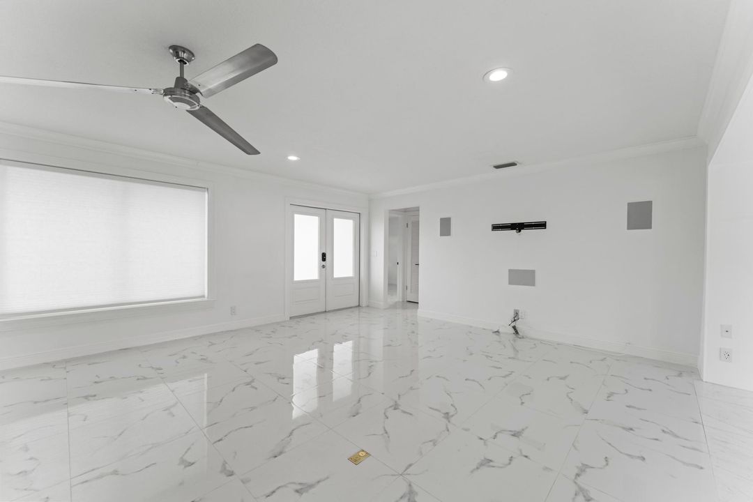 For Sale: $825,000 (3 beds, 3 baths, 1608 Square Feet)