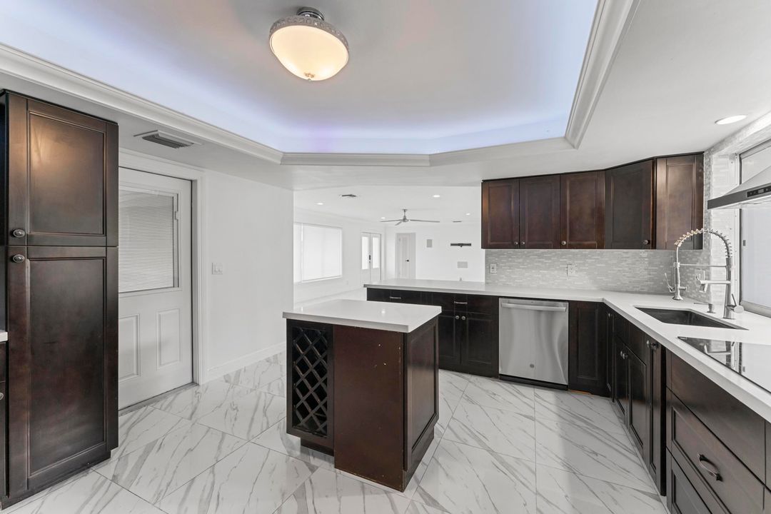 For Sale: $825,000 (3 beds, 3 baths, 1608 Square Feet)