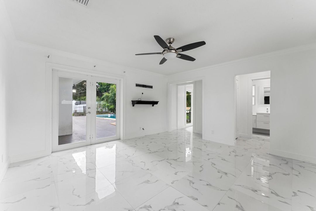 For Sale: $825,000 (3 beds, 3 baths, 1608 Square Feet)