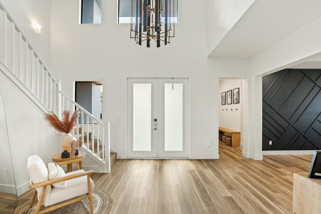 На продажу: $1,725,000 (5 спален, 5 ванн, 4032 Квадратных фут)