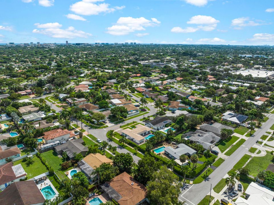For Sale: $825,000 (3 beds, 3 baths, 1608 Square Feet)