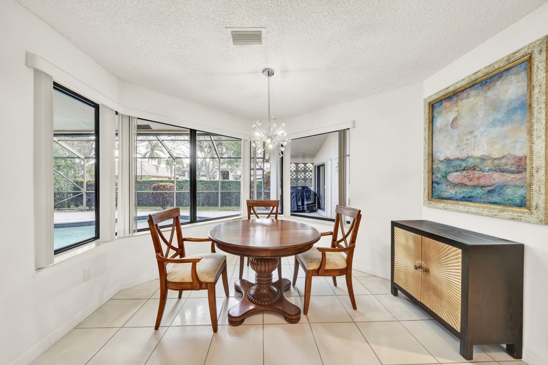 For Rent: $5,750 (4 beds, 3 baths, 2535 Square Feet)