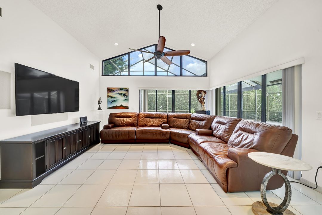 For Rent: $5,750 (4 beds, 3 baths, 2535 Square Feet)