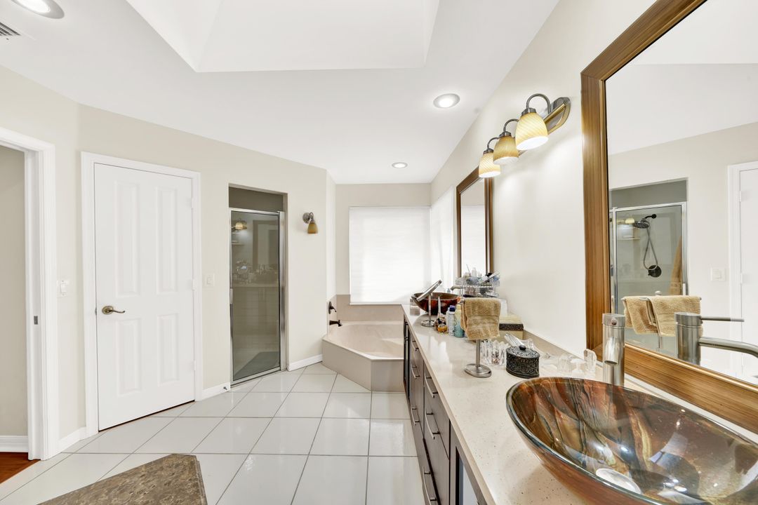 For Rent: $5,750 (4 beds, 3 baths, 2535 Square Feet)