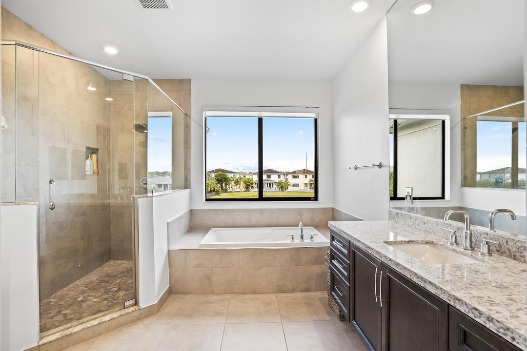 На продажу: $1,725,000 (5 спален, 5 ванн, 4032 Квадратных фут)