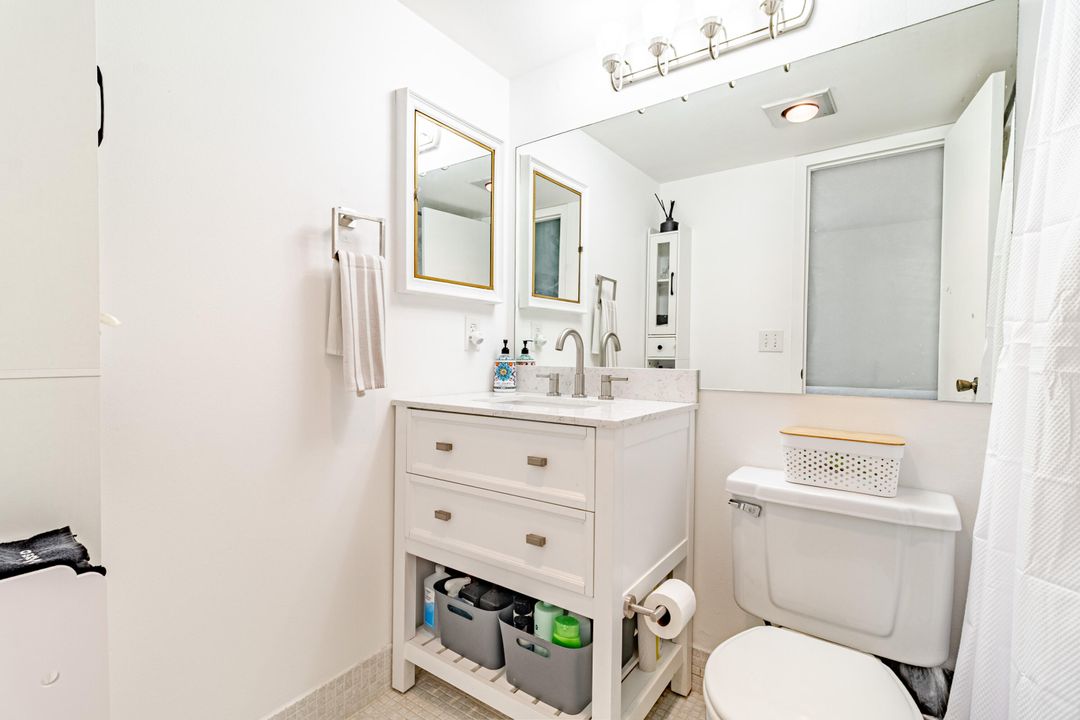 待售: $118,000 (1 贝兹, 1 浴室, 715 平方英尺)