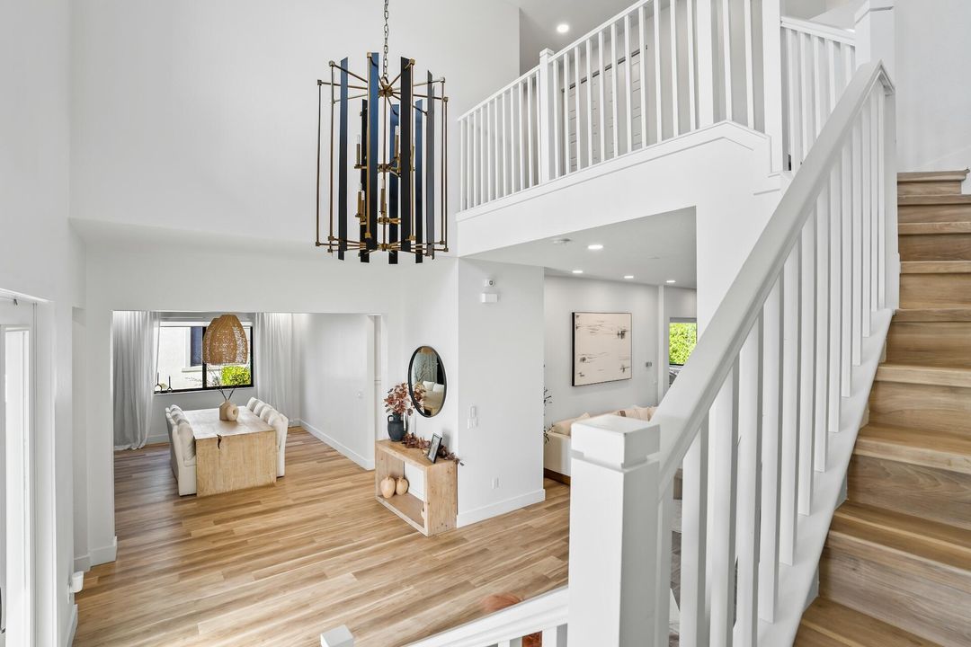 На продажу: $1,725,000 (5 спален, 5 ванн, 4032 Квадратных фут)