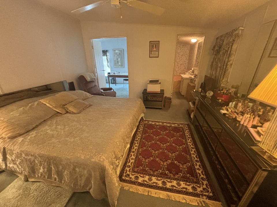 For Sale: $115,000 (4 beds, 2 baths, 2084 Square Feet)