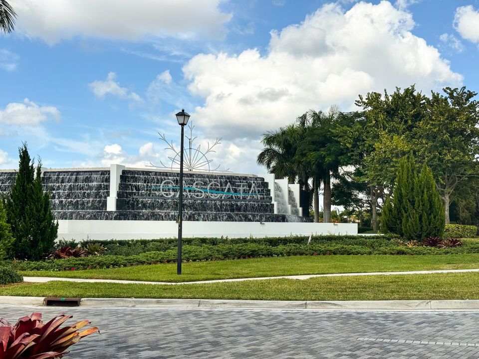 На продажу: $1,725,000 (5 спален, 5 ванн, 4032 Квадратных фут)