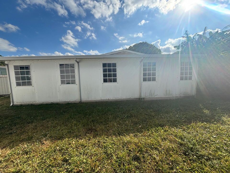 For Sale: $115,000 (4 beds, 2 baths, 2084 Square Feet)