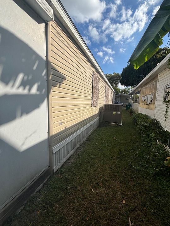 For Sale: $115,000 (4 beds, 2 baths, 2084 Square Feet)