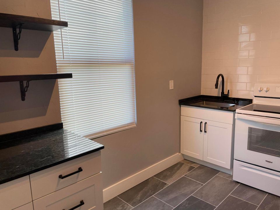 En Renta: $1,500 (1 camas, 1 baños, 500 Pies cuadrados)