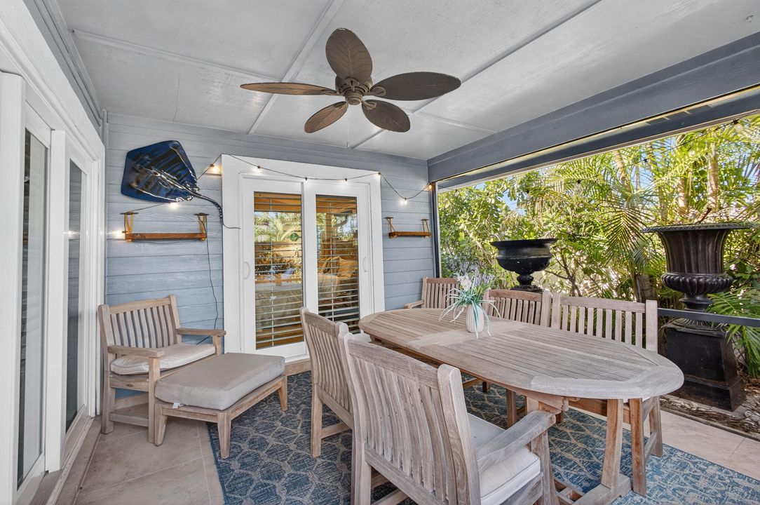 For Sale: $876,000 (3 beds, 2 baths, 1593 Square Feet)