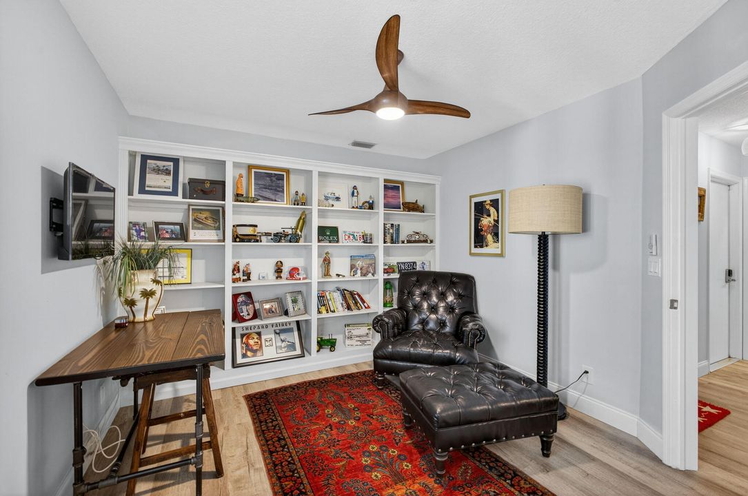 For Sale: $876,000 (3 beds, 2 baths, 1593 Square Feet)