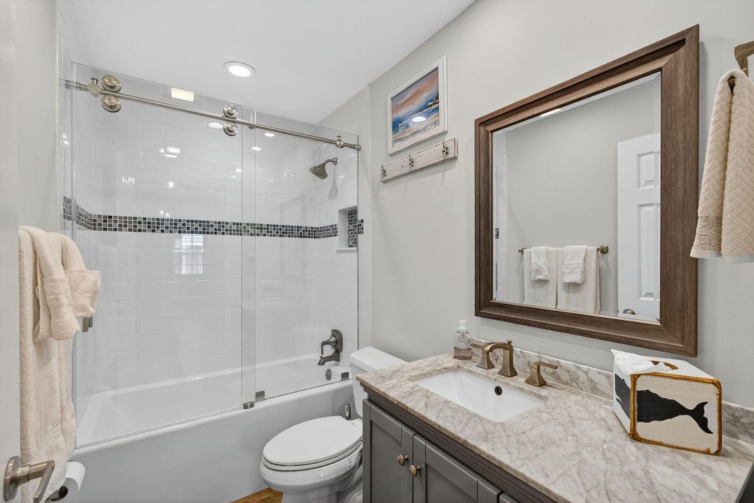 For Sale: $876,000 (3 beds, 2 baths, 1593 Square Feet)