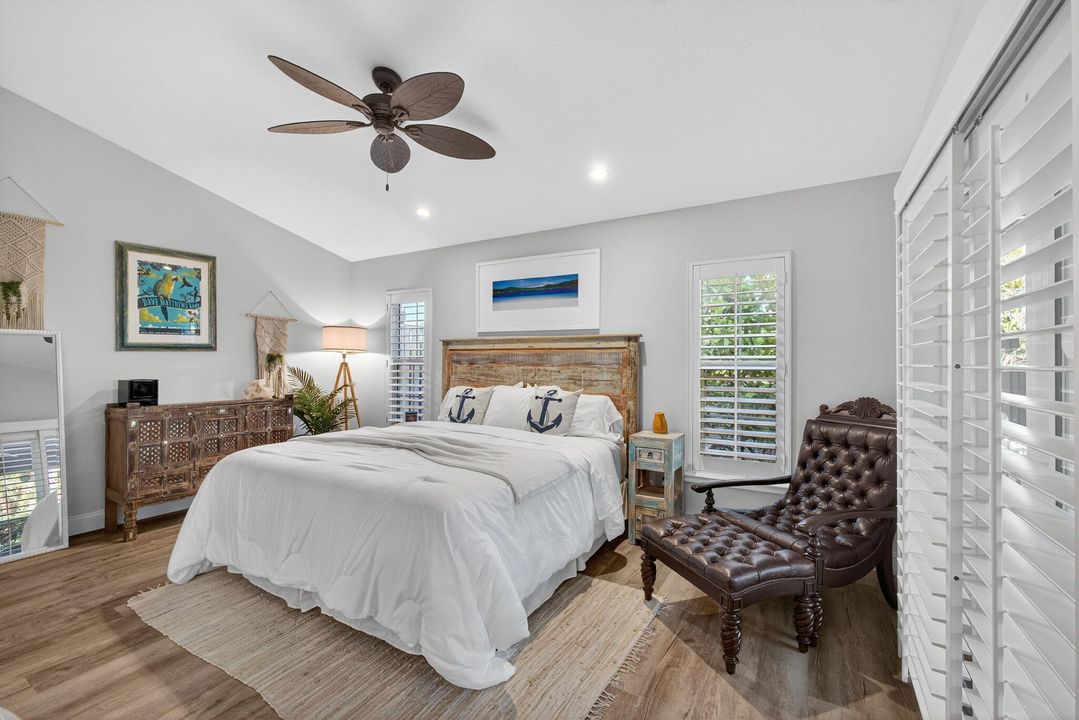 For Sale: $876,000 (3 beds, 2 baths, 1593 Square Feet)