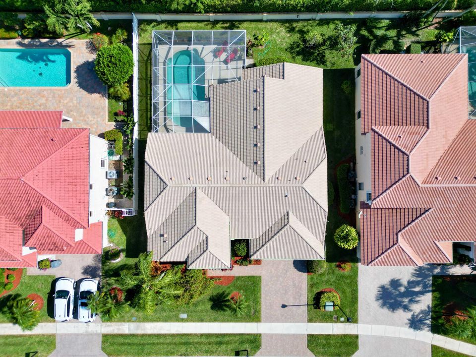 待售: $720,000 (4 贝兹, 3 浴室, 2469 平方英尺)