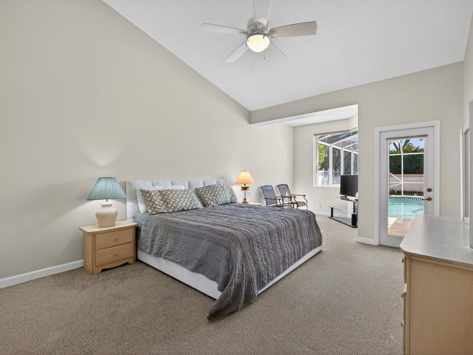 待售: $720,000 (4 贝兹, 3 浴室, 2469 平方英尺)