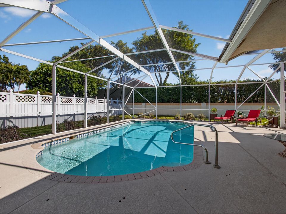 待售: $720,000 (4 贝兹, 3 浴室, 2469 平方英尺)