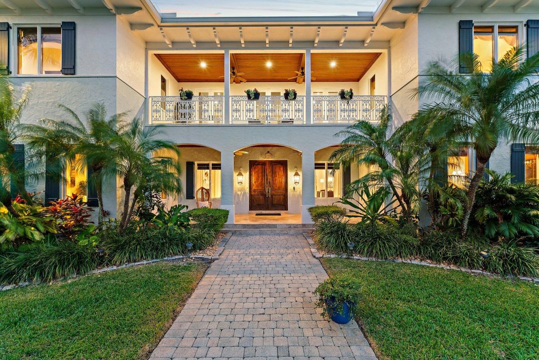 En Venta: $4,500,000 (4 camas, 4 baños, 4582 Pies cuadrados)