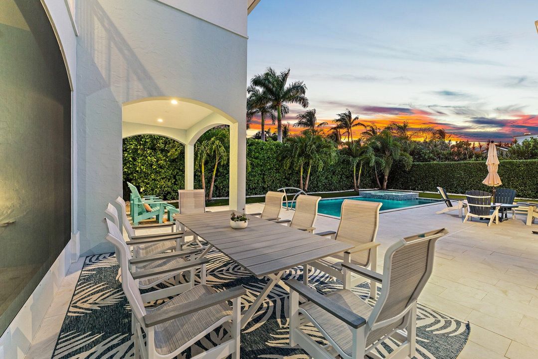 En Venta: $4,500,000 (4 camas, 4 baños, 4582 Pies cuadrados)