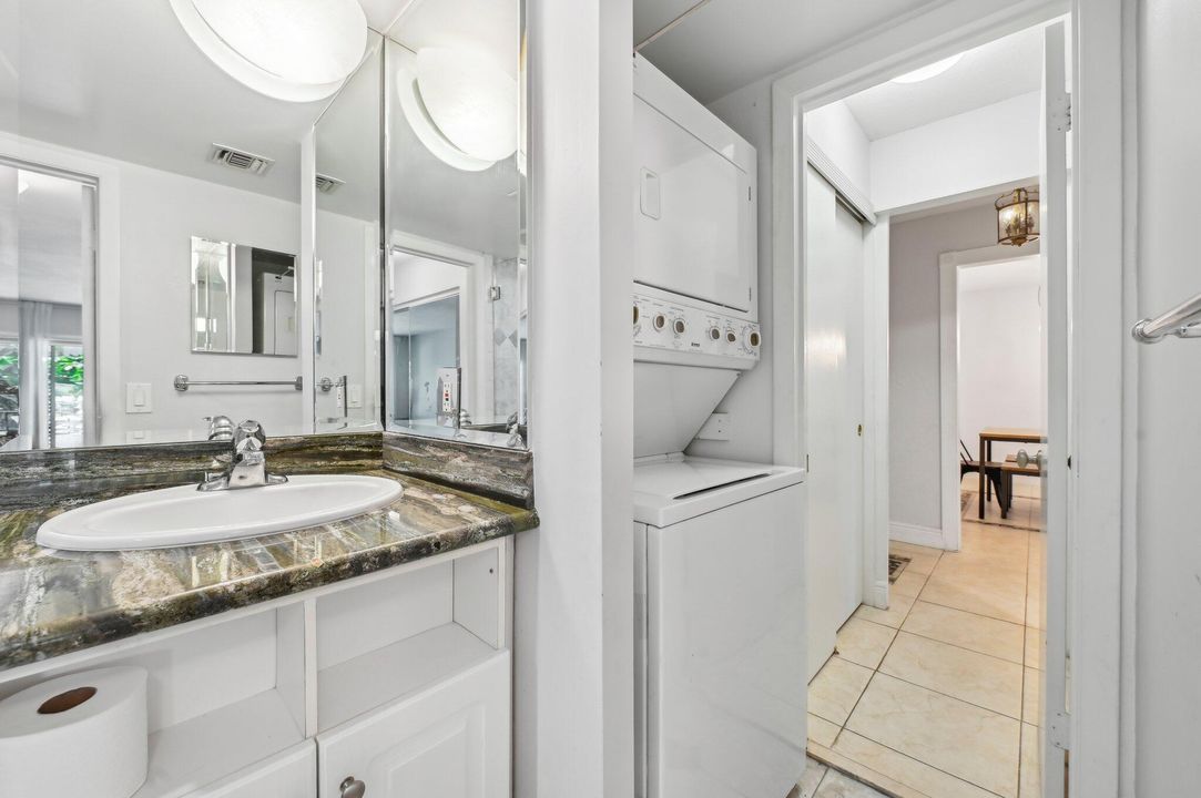 For Sale: $379,000 (2 beds, 2 baths, 1145 Square Feet)