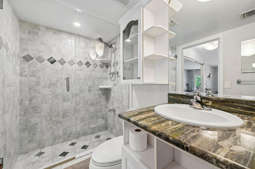 For Sale: $379,000 (2 beds, 2 baths, 1145 Square Feet)