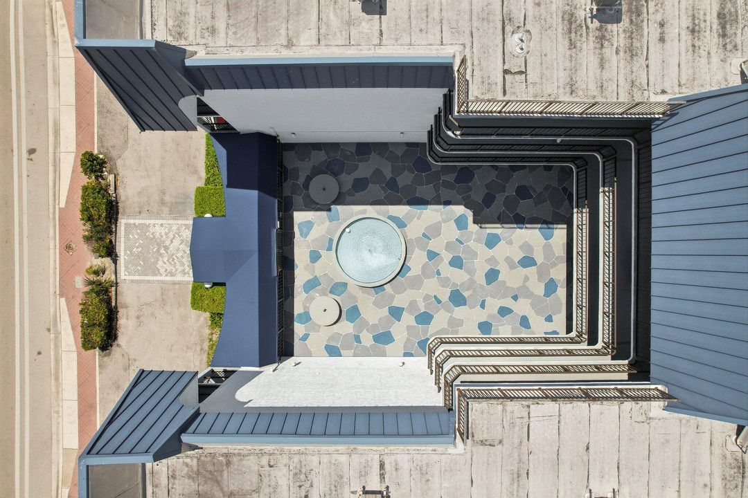 For Sale: $379,000 (2 beds, 2 baths, 1145 Square Feet)