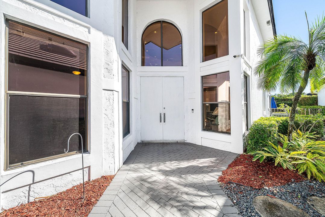 For Rent: $16,000 (4 beds, 4 baths, 2989 Square Feet)