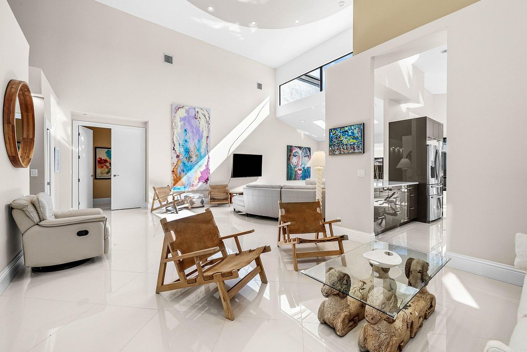 For Rent: $16,000 (4 beds, 4 baths, 2989 Square Feet)