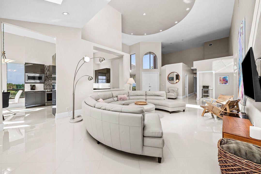 For Rent: $16,000 (4 beds, 4 baths, 2989 Square Feet)