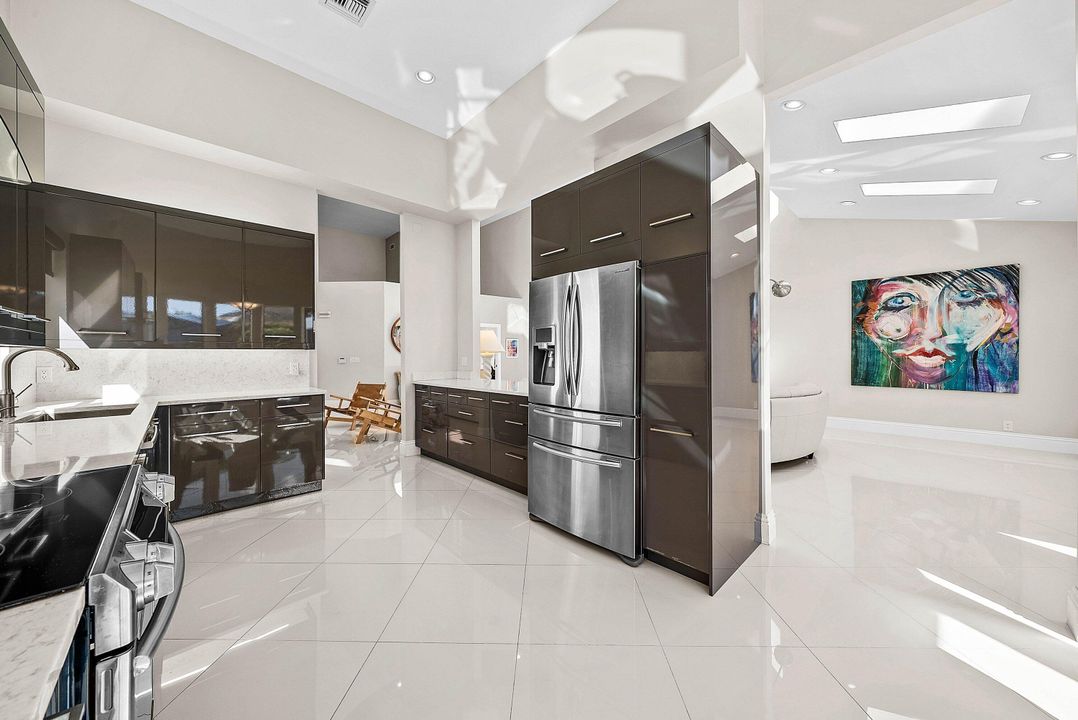 For Rent: $16,000 (4 beds, 4 baths, 2989 Square Feet)