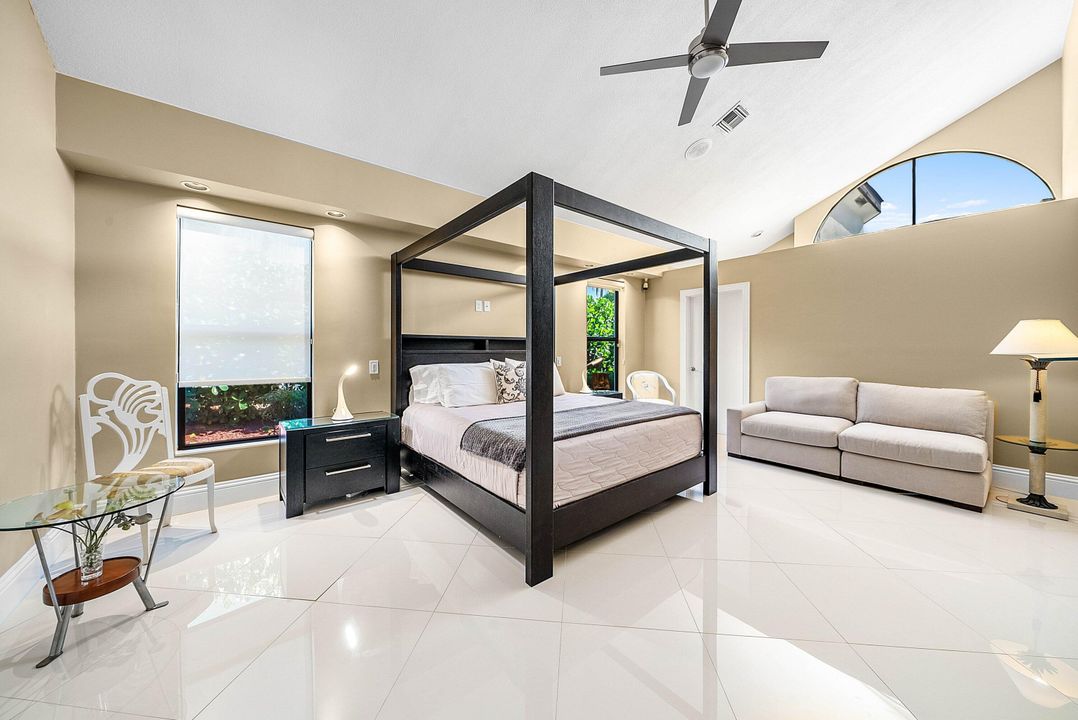 For Rent: $16,000 (4 beds, 4 baths, 2989 Square Feet)