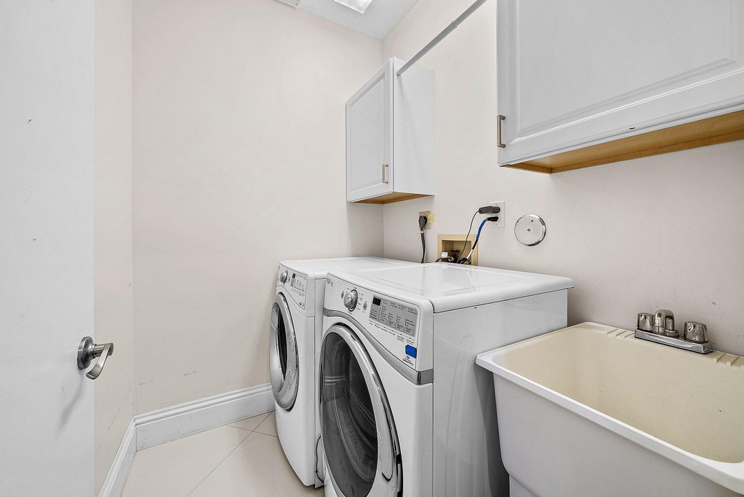 For Rent: $16,000 (4 beds, 4 baths, 2989 Square Feet)