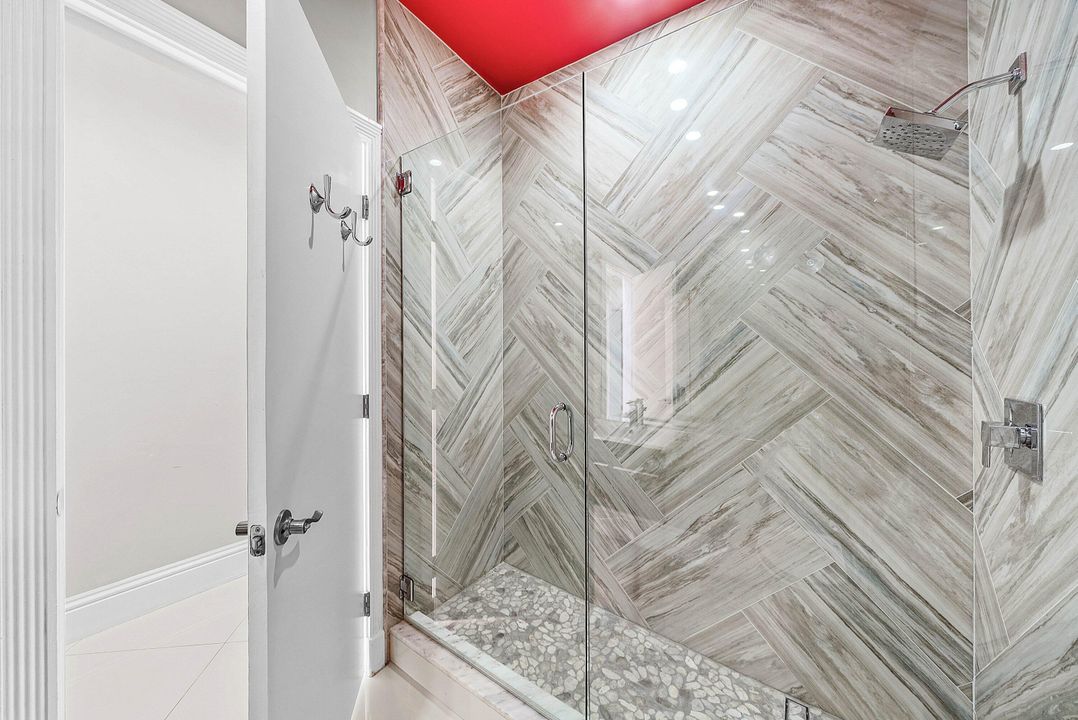 For Rent: $16,000 (4 beds, 4 baths, 2989 Square Feet)