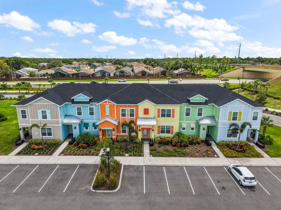 For Sale: $419,900 (2 beds, 2 baths, 1380 Square Feet)