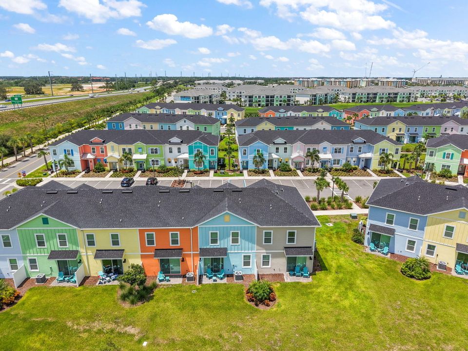 For Sale: $419,900 (2 beds, 2 baths, 1380 Square Feet)