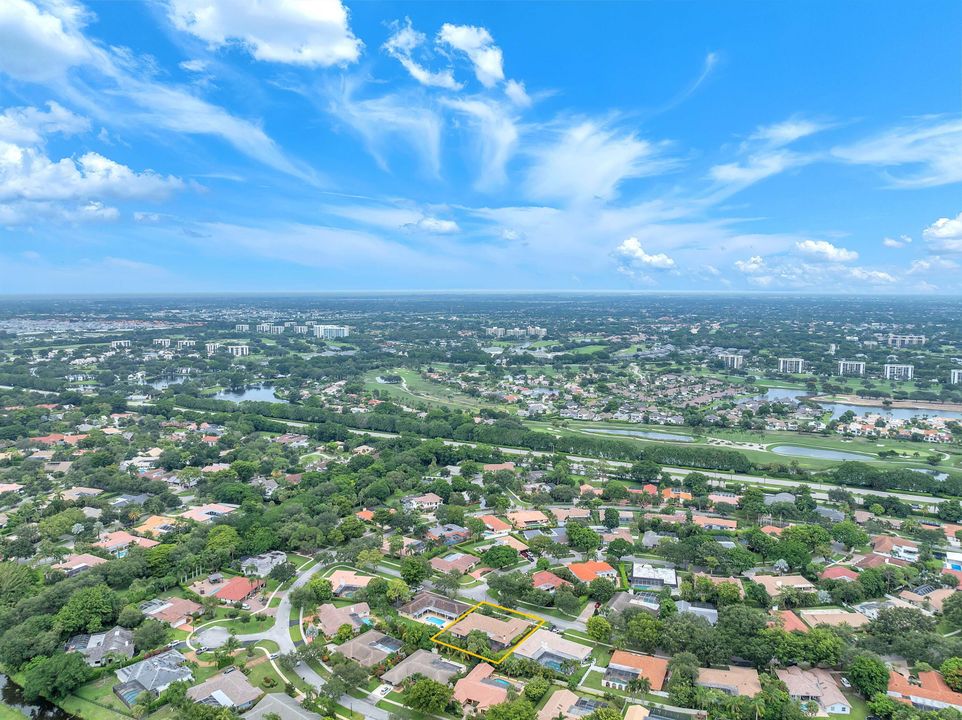 For Sale: $1,750,000 (5 beds, 3 baths, 3291 Square Feet)