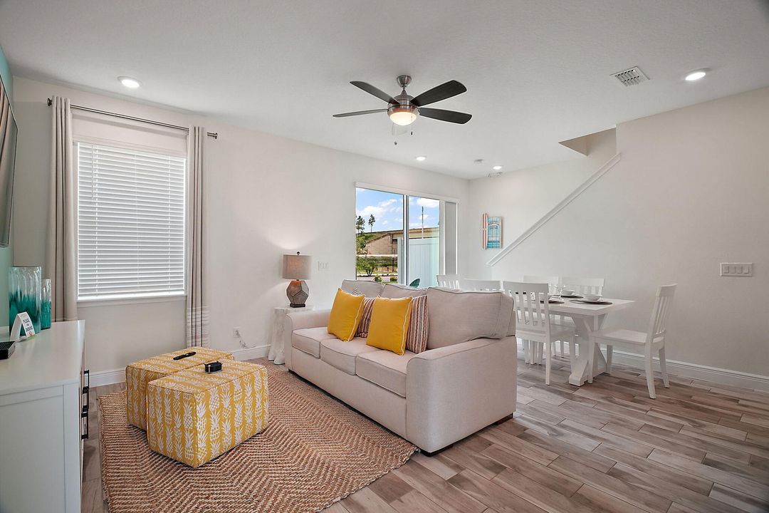 For Sale: $419,900 (2 beds, 2 baths, 1380 Square Feet)