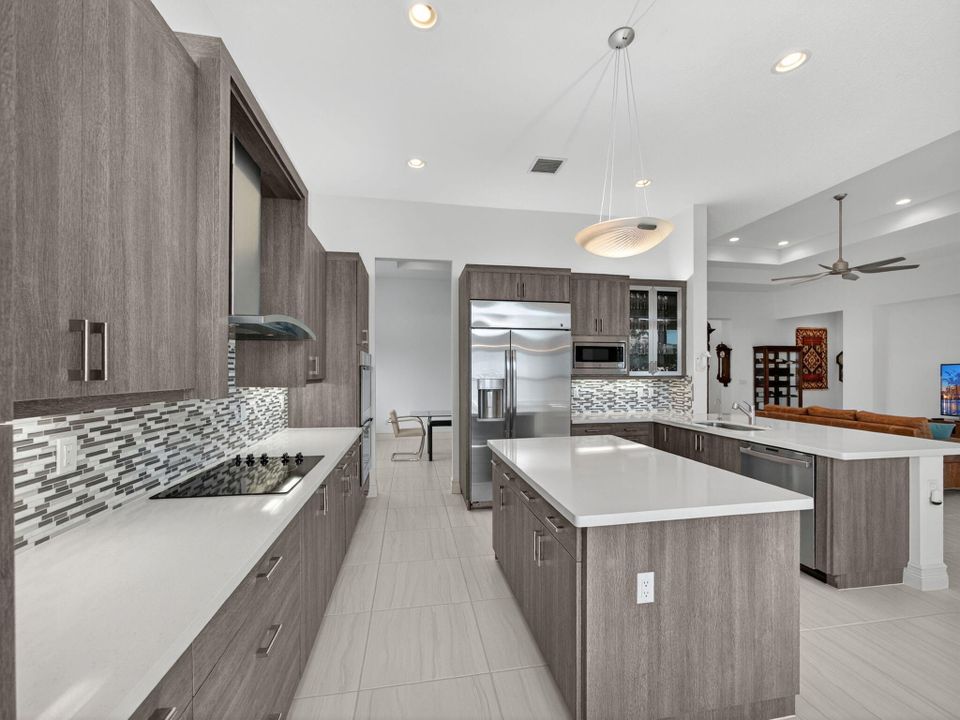 For Sale: $1,899,999 (3 beds, 3 baths, 3060 Square Feet)