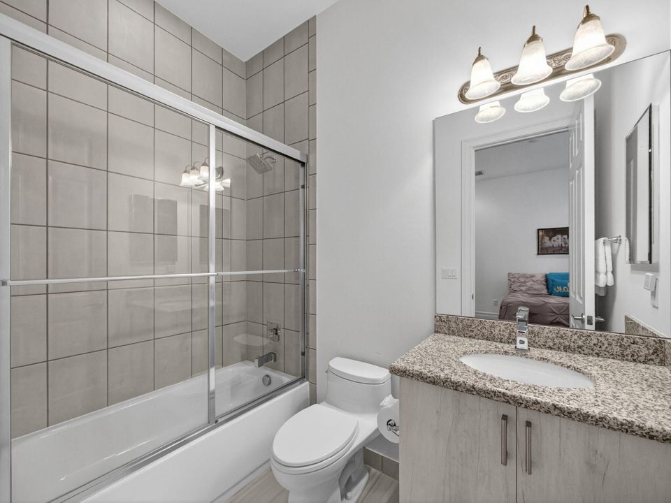 For Sale: $1,899,999 (3 beds, 3 baths, 3060 Square Feet)