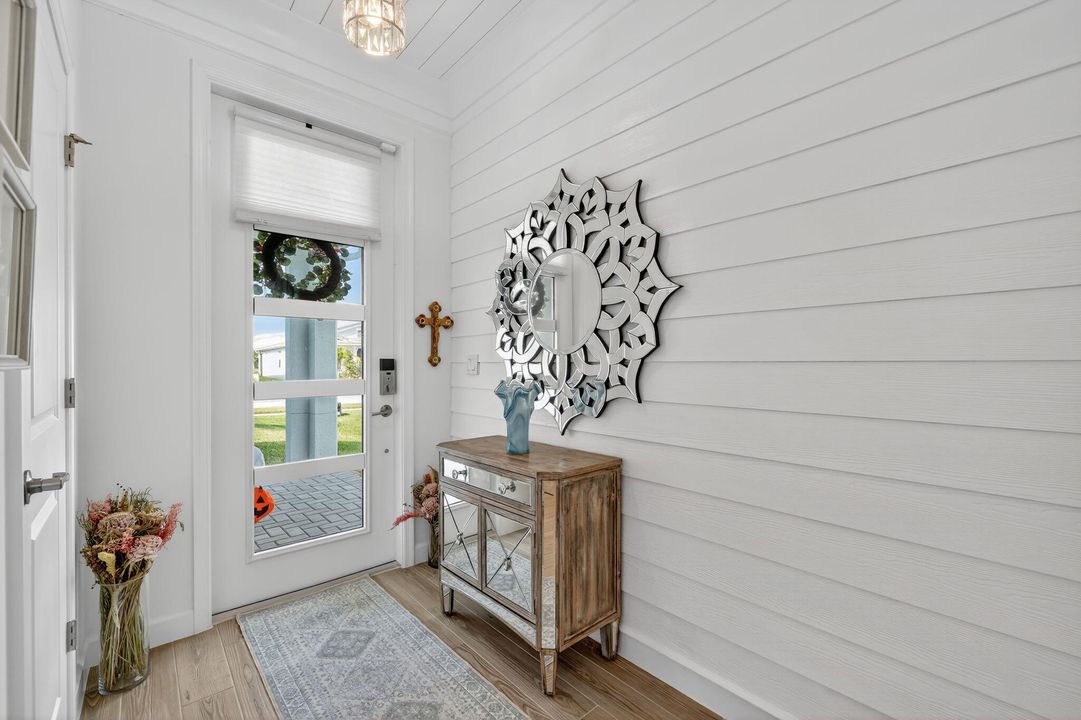 На продажу: $419,000 (2 спален, 2 ванн, 1635 Квадратных фут)