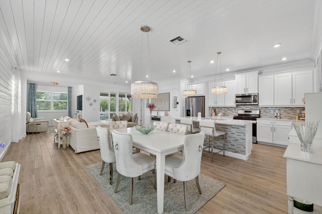 На продажу: $419,000 (2 спален, 2 ванн, 1635 Квадратных фут)