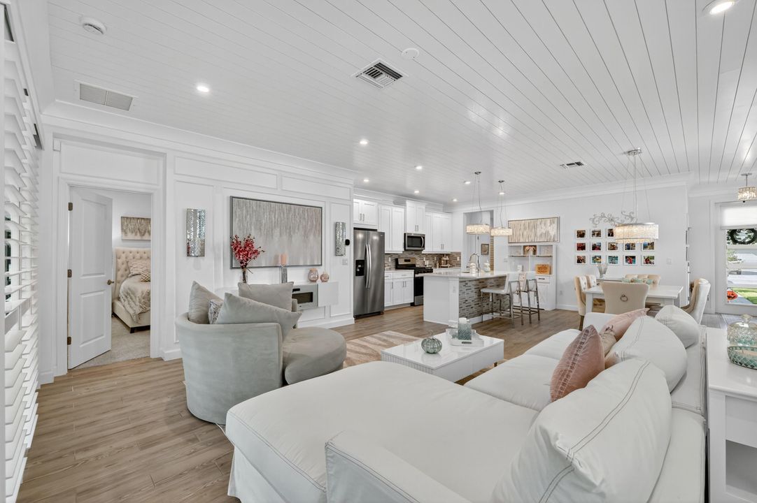 На продажу: $419,000 (2 спален, 2 ванн, 1635 Квадратных фут)