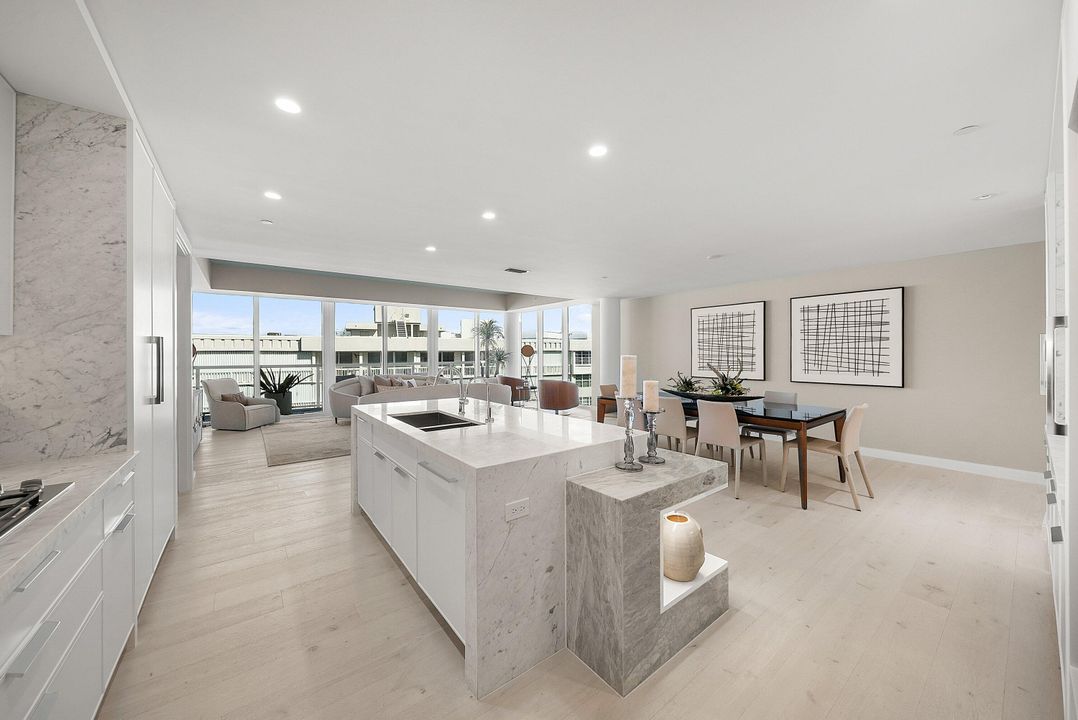 出租: $45,000 (3 贝兹, 3 浴室, 2743 平方英尺)