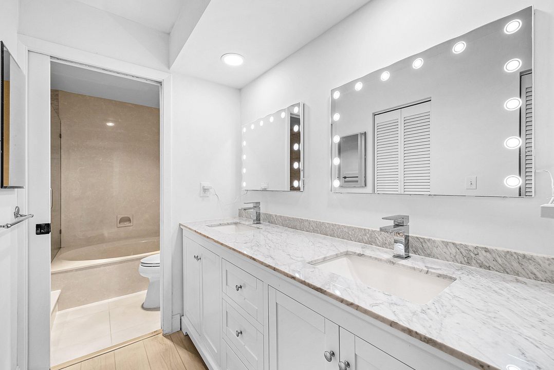 For Rent: $2,800 (2 beds, 2 baths, 1293 Square Feet)