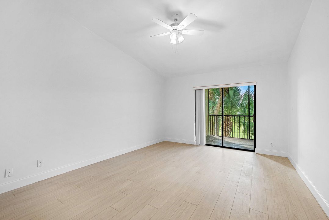 For Rent: $2,800 (2 beds, 2 baths, 1293 Square Feet)