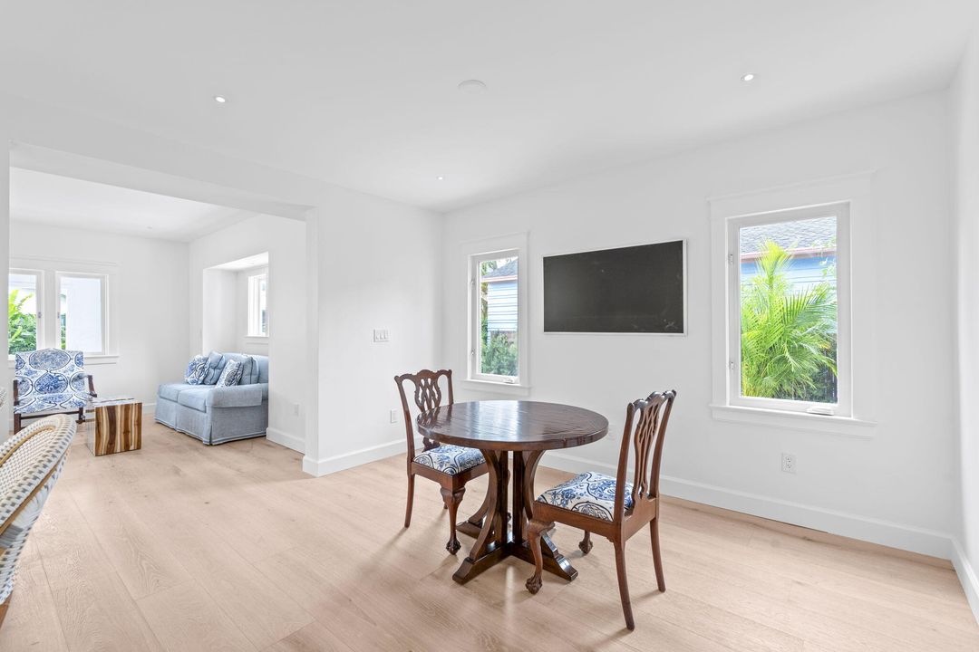 На продажу: $2,575,000 (4 спален, 3 ванн, 2588 Квадратных фут)